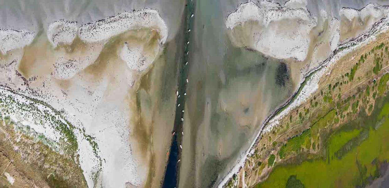 Luftfoto af Sejerø Bugt til udstillingen Luftkunst Danmark i Bogense